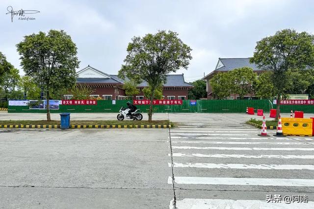 各地都应该向湖北学习,摩托车领卡上高速,享受正常的路权