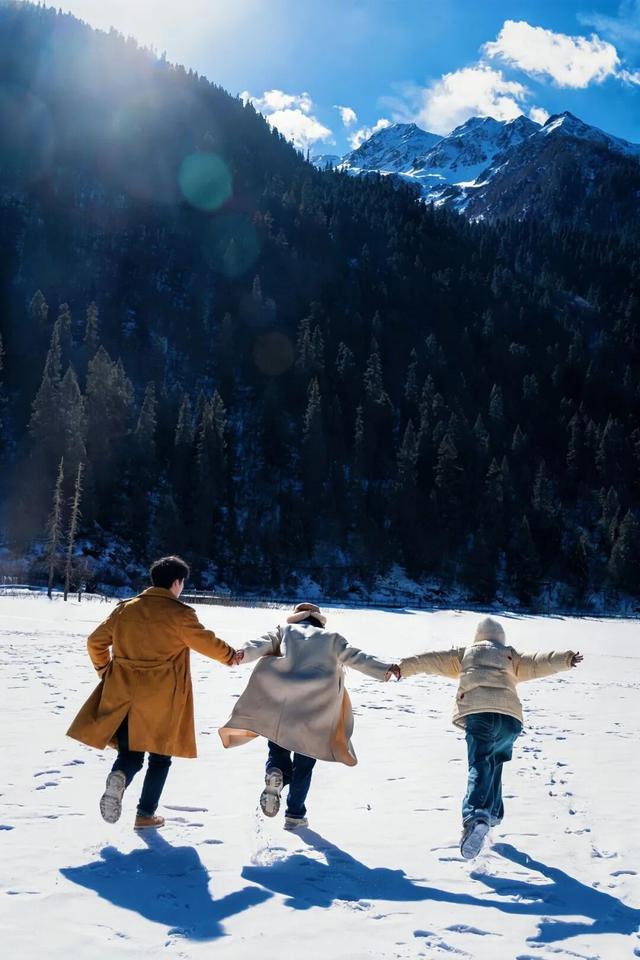不说了，我要去四川玩雪了！