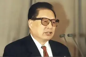 他是中央组织部原部长，69岁官至正国级，长子如今是全国政协委员图片