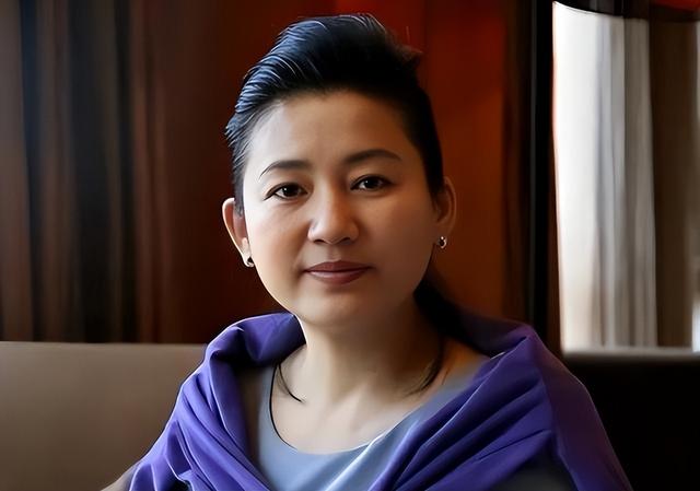 善恶终有报，57岁央视女主持王小丫，原来早已经走上另一条大路