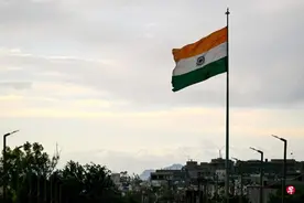 法国6月航展这回真摊上大事！中国派啥过去挺纠结，印度上热搜图片