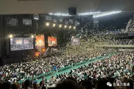 杜海玲：李宗盛、周华健、ASKA一起站在东京武道馆舞台上歌唱图片