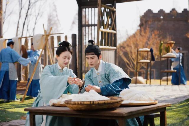 跟着总台非遗微短剧《顾盼锦年》，来三国水浒城get同款打卡地