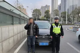 逾期3年未年检，车辆被强制报废，驾驶证被吊销图片