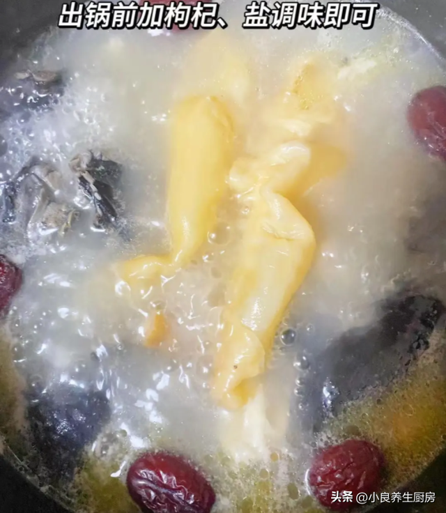 花胶红枣炖乌鸡汤 2026年花胶红枣炖乌鸡汤的做法