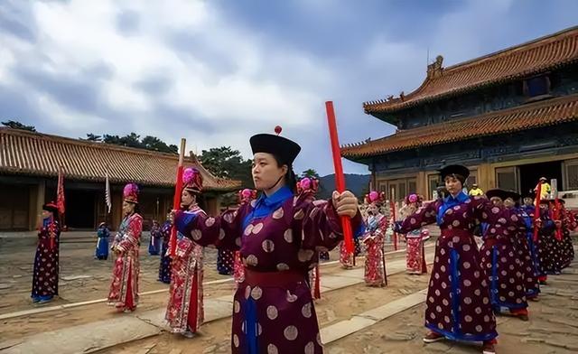 在清朝，康熙若要从北京到承德避暑山庄避暑，到底需要多长时间？