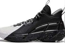 反伍4曝光！新一代实战神鞋？图片