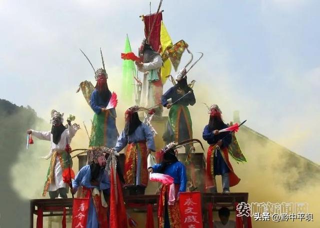 尹恒斌：品600年屯堡遗韵 享21℃凉爽安顺