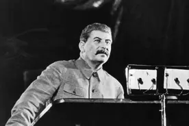 1907年，为俄国国家银行运送钞票的马车被抢，幕后策划者是斯大林图片