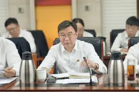 颜廷虎已任济南公交集团总经理图片