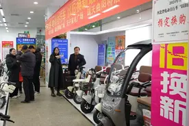 河北：“小电车”托起服务“大民生”图片