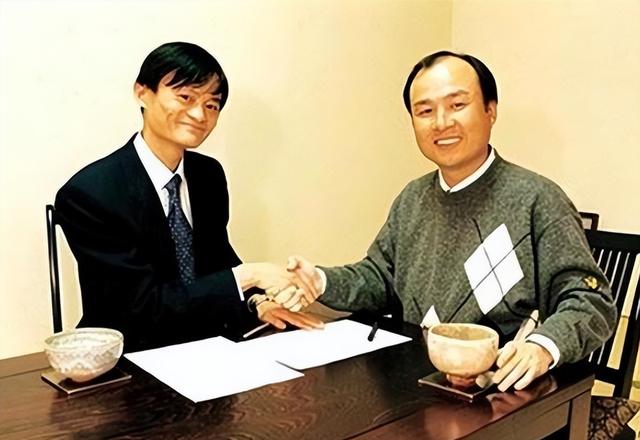 马云61岁了，用61张照片看他一路走来的故事！（真的感慨万千）
