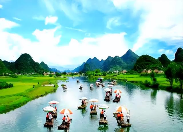 从伤口到视频，中国游客马尔代夫遇险，谁在导演“玩命式创作”