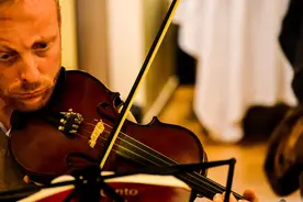 日常夸人的高情商简短话术50句，轻松拿捏好人缘！图片