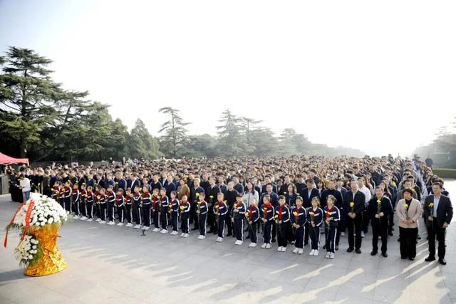 212.93万人次！入列十大热门城市！