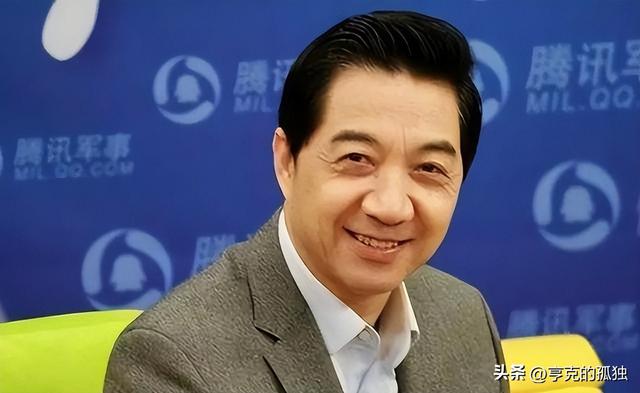 又让张召忠说中了？东拼西凑550亿建的2艘航母，如今彻底成为累赘