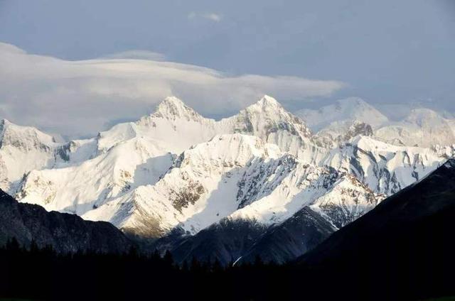 天山这下子又火了，不只是因为通了一条胜利隧道