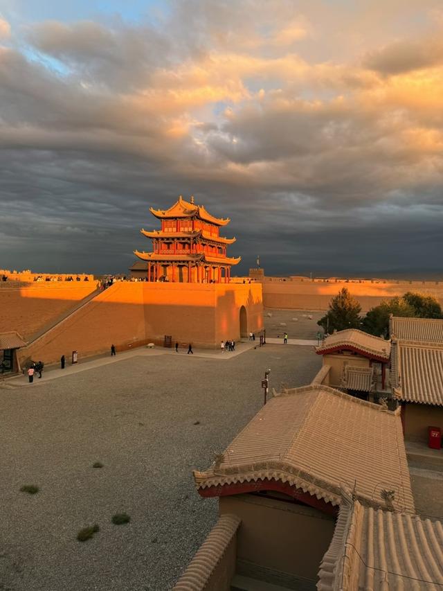 世界上只有甘肃才有的12大绝美景点