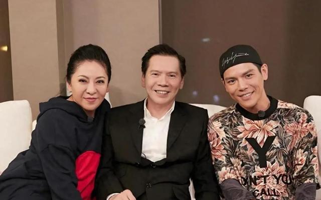 这一次，向佐得罪了大人物，向华强的体面被撕了个稀碎