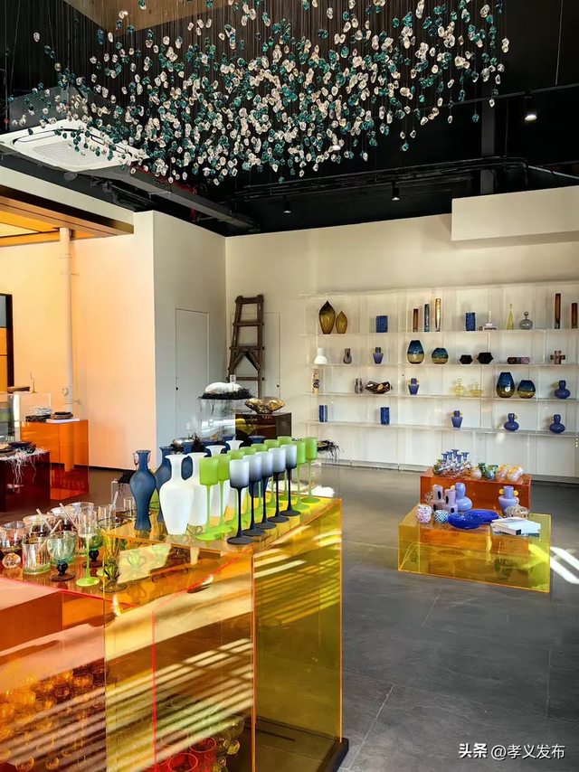 在孝义老城邂逅灿烂春光