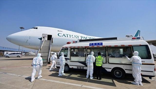 你以为航空公司靠机票赚钱？其实机票只是零头，真正的暴利揭晓