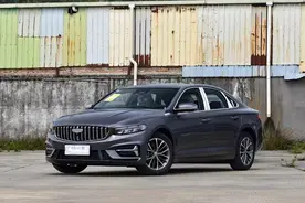 落地11万，开完吉利星瑞再开奇瑞艾瑞泽8，车主：差距明显图片