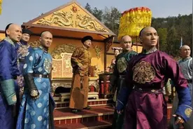 康熙最长寿儿子：手握重兵却未参与九子夺嫡，70岁时乾隆仍重用他图片