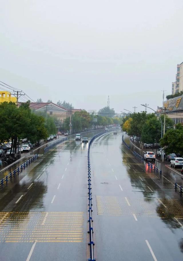 雨润临洮，秋光满故城