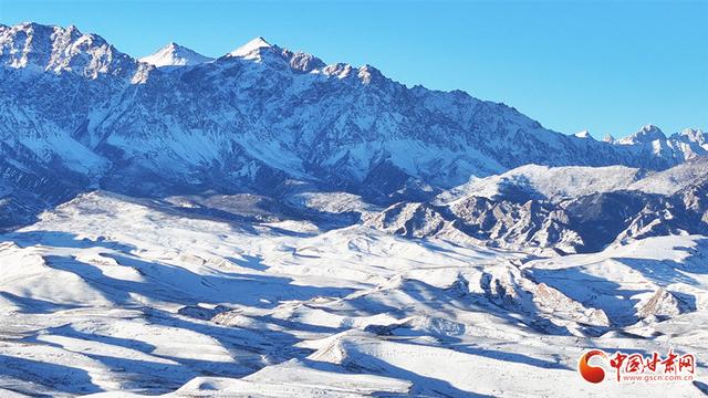 陇拍客丨冬日祁连山壮丽妖娆
