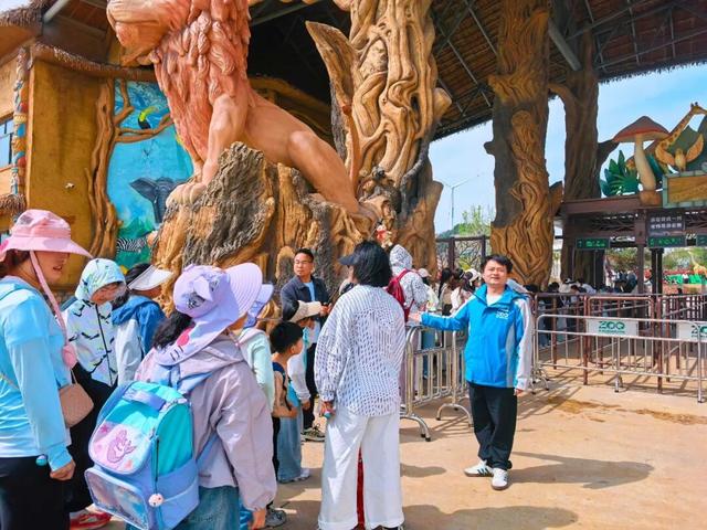 212.93万人次！入列十大热门城市！