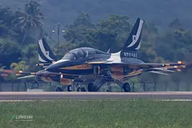 韩国战机降落高雄，要干涉台海？铁了心紧跟美国，韩国已经有表态图片