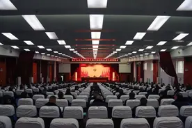 郑州严查不戴头盔等交通违法行为！图片