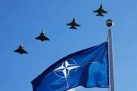 北约对俄罗斯摊牌：若普京入侵波兰，将发动“毁灭性”反击图片