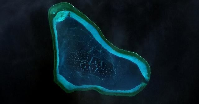 中方警告刚落地	，菲军乱了阵脚，最怕南海填土，第二个美济礁浮现