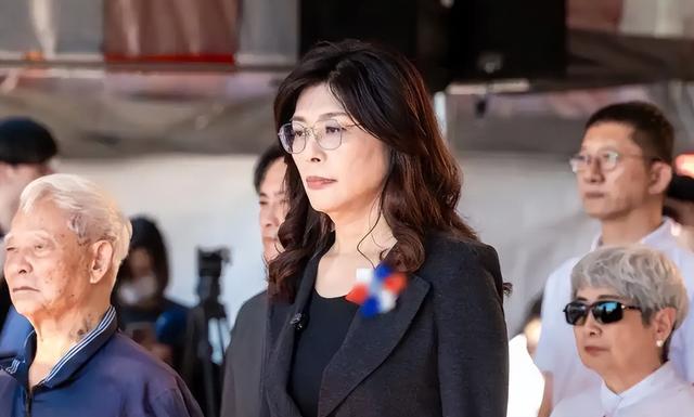 不接受一国两制，郑丽文提统一新方式，大陆表态，郑访陆近了