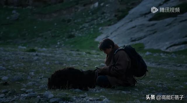 热剧锐评:看顾漫玛丽苏、郭京飞“魔幻东北”,还是央视命题作文