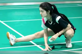 认识下国家一级羽毛球运动员！小典图片