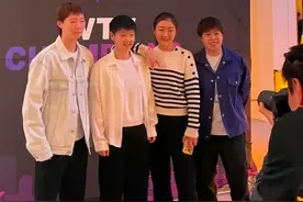 仁川赛前，莎莎的鞋子又成了亮点！某头没出现但又出现了！图片