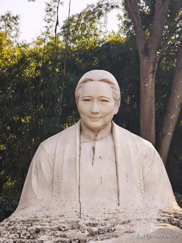 广州随意逛2024——梁明成雕塑公园