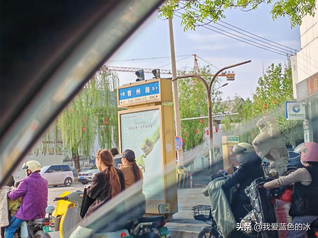 闲逛菏泽市老城曹州。这里的慎思园成了婚纱照的网红天堂了