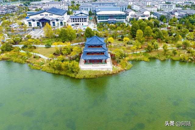 丽江市区的最美秋景在中济海,让我意外的是游客很少,什么原因?