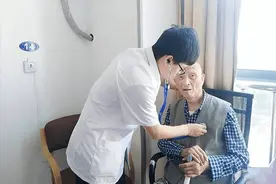 医生：最能加重低血压的行为，不是缺运动！而是频繁的去做这4事图片