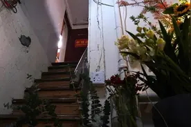 普通人的“上海故事”｜近40载全年无休，上海裁缝界“老法师”成明星“御用”改衣师图片