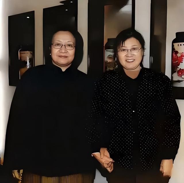 她曾任北京市委书记	，上任3年后被撤职，晚年却享受干部级待遇