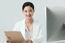 我国中产阶级标准，看看Deepseek的分析，你达标了吗？图片