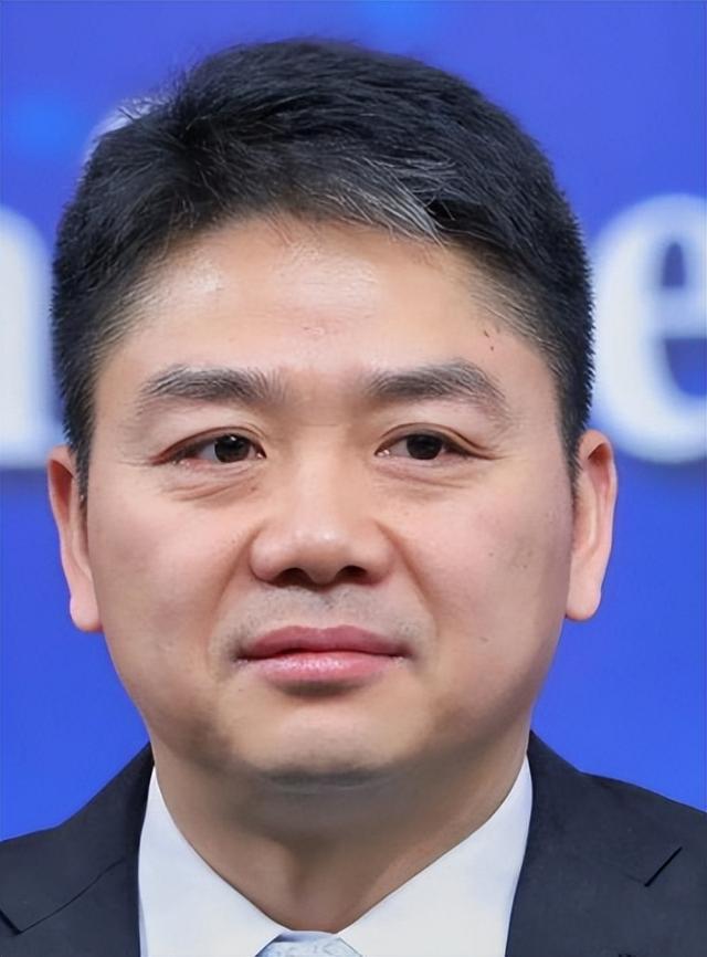 刘强东上千亿身家背后，儿子却是他一生的痛，感谢章泽天视如己出
