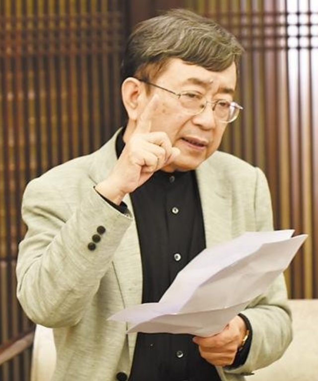 面相变了，老少恋的“残酷”，在63岁的马兰身上体现的淋漓尽致