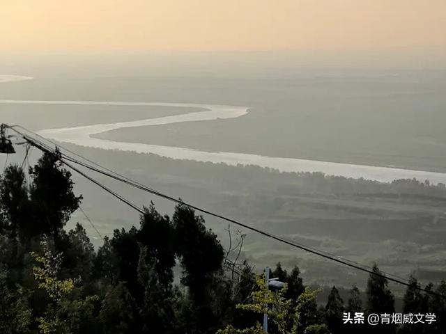 登上古潼关 俯瞰渭河入黄河