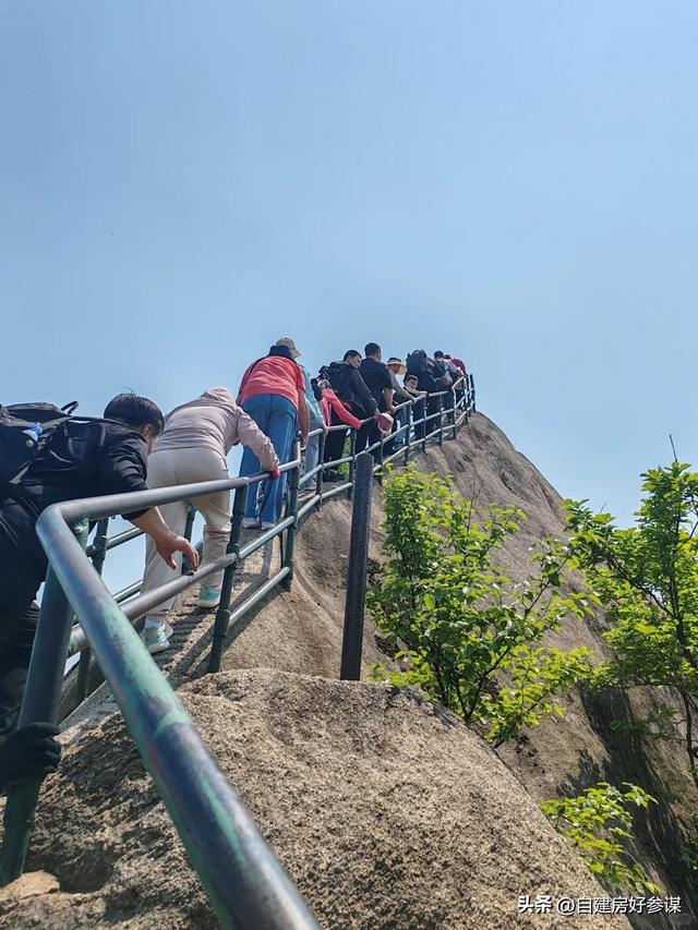 网红景区，接连出现“安全”事故！还是游客全责，景区无责吗？