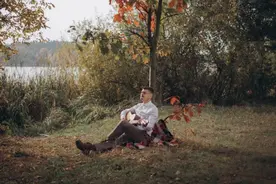 秋天比较适合吃柿子，但营养师提醒：这3类人一口都不能多吃图片